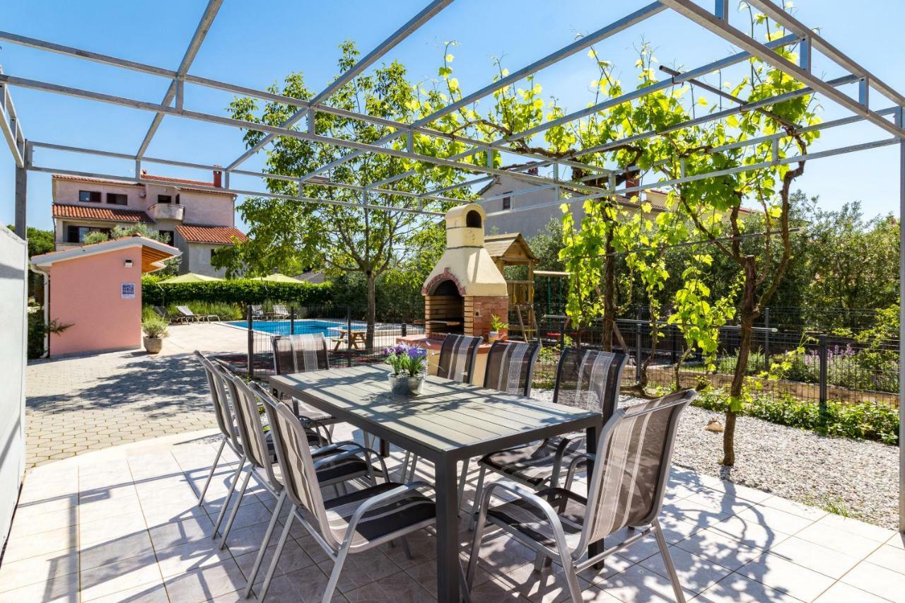 Apartment Anton, Fažana Kültér fotó