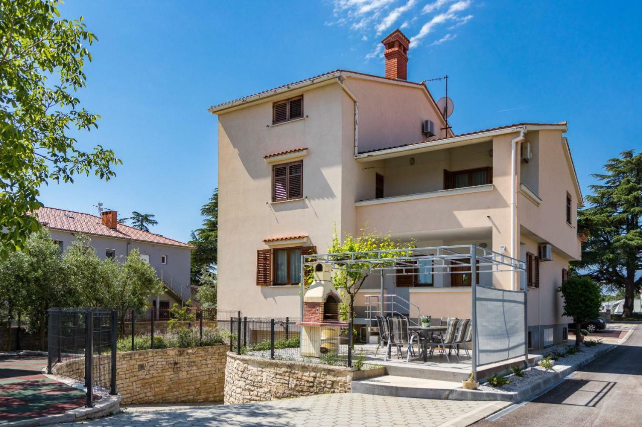 Apartment Anton, Fažana Kültér fotó