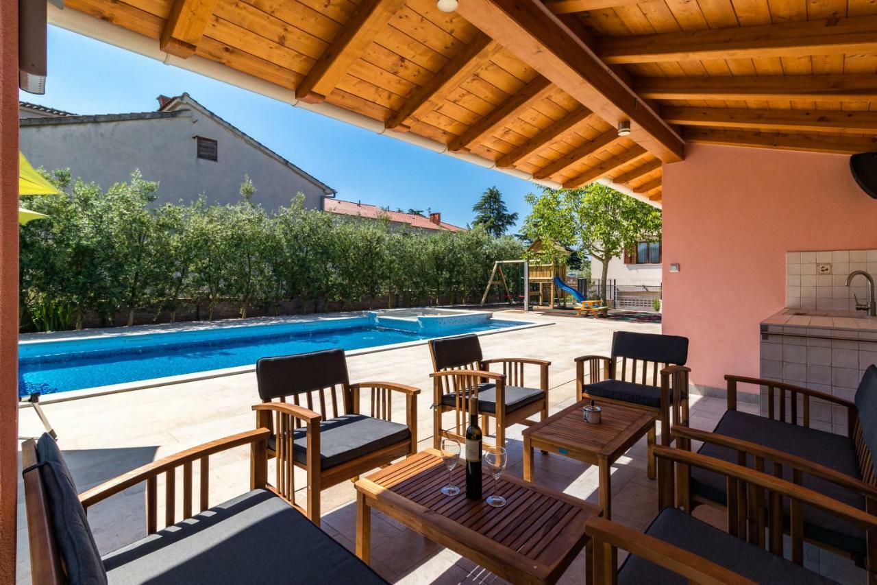 Apartment Anton, Fažana Kültér fotó